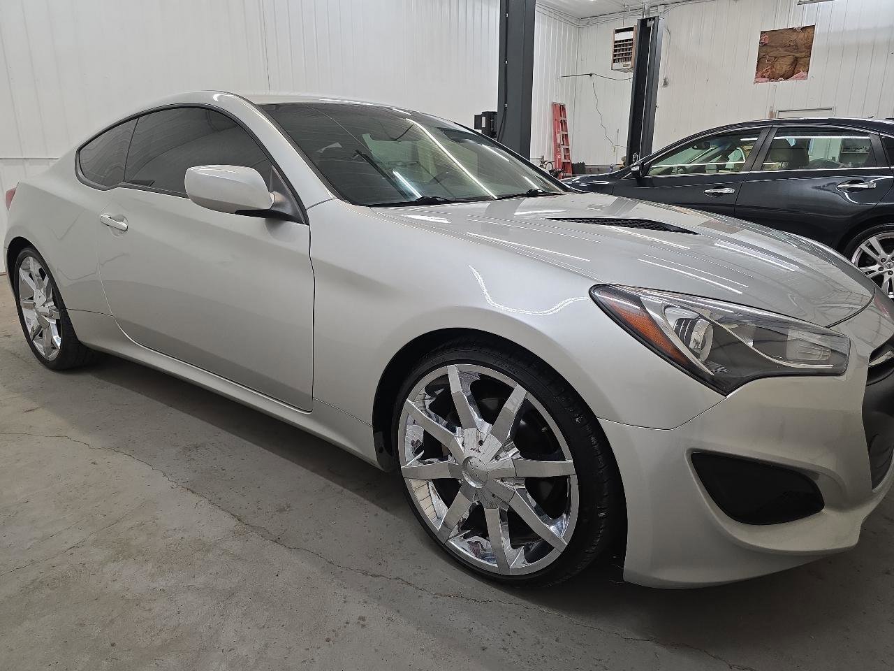 Used 2013 Hyundai Genesis 2.0T image 17
