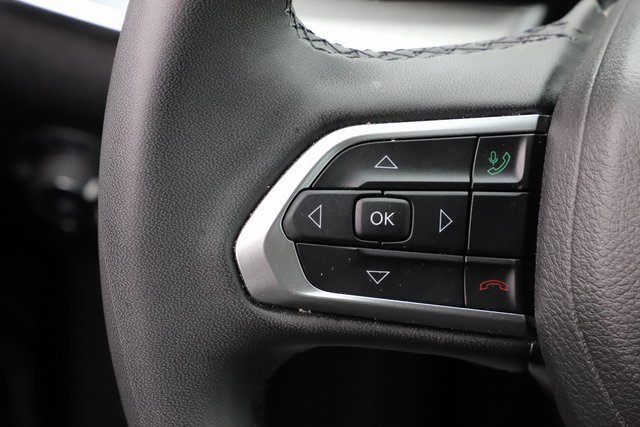 Used 2024 Jeep Compass Limited image 23