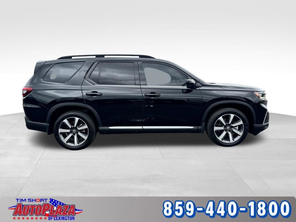Used 2025 Honda Pilot Elite image 9