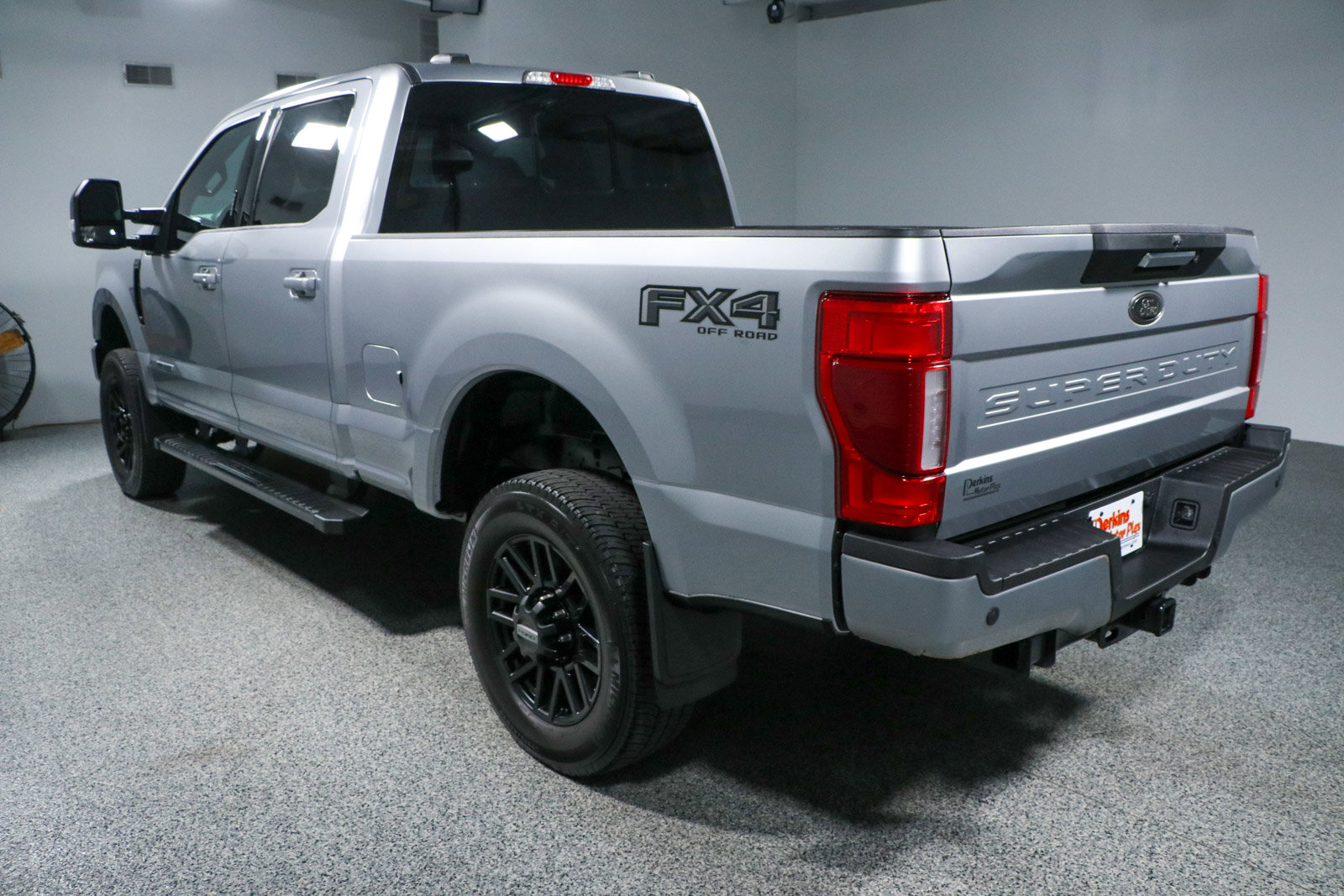 Used 2022 Ford F250 Lariat w/ Black Appearance Package image 9
