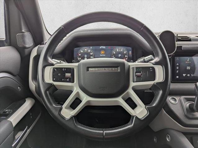 Used 2022 Land Rover Defender 110 S image 14