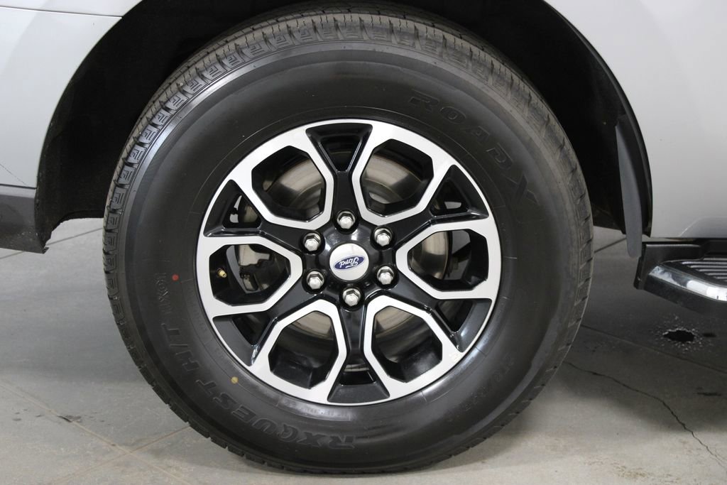 Used 2022 Ford Expedition XLT image 14