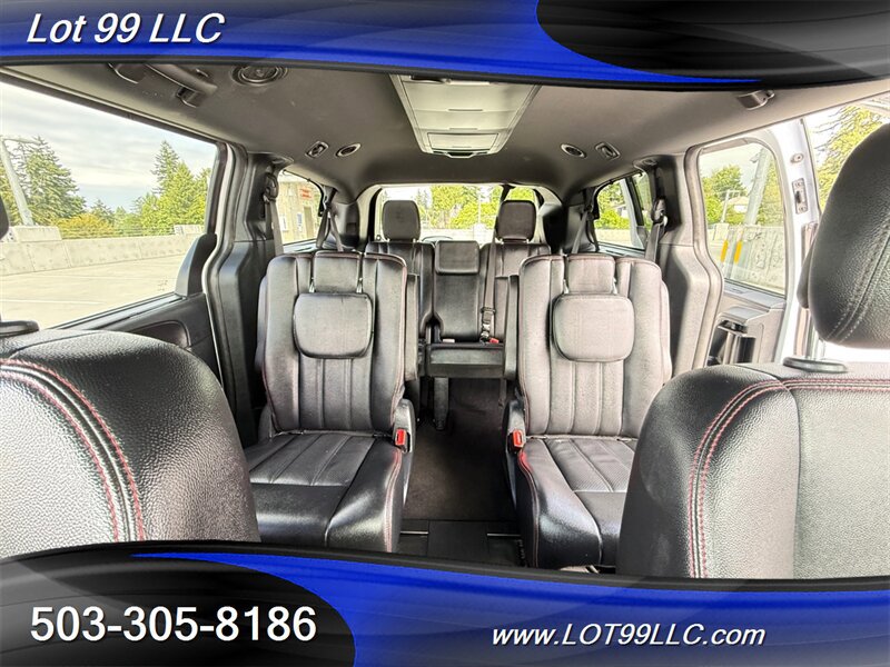 Used 2017 Dodge Grand Caravan GT FWD image 2
