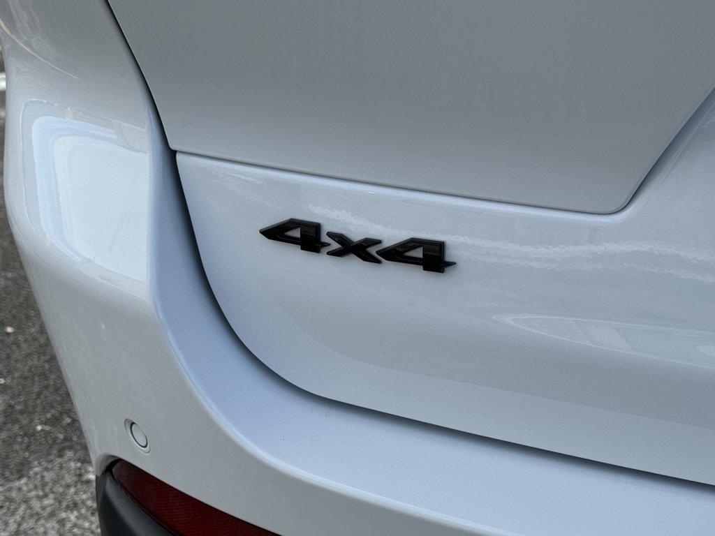 Used 2024 Jeep Grand Cherokee L Limited w/ Black Appearance Package image 29