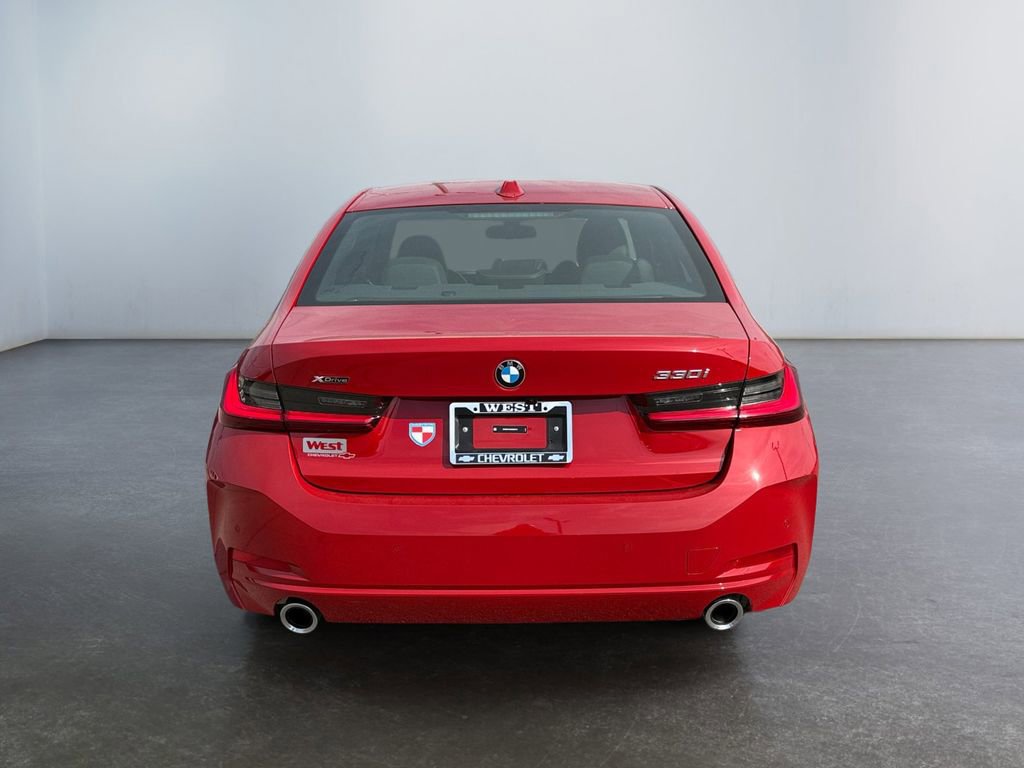 Used 2024 BMW 330i xDrive Sedan w/ Premium Package image 4