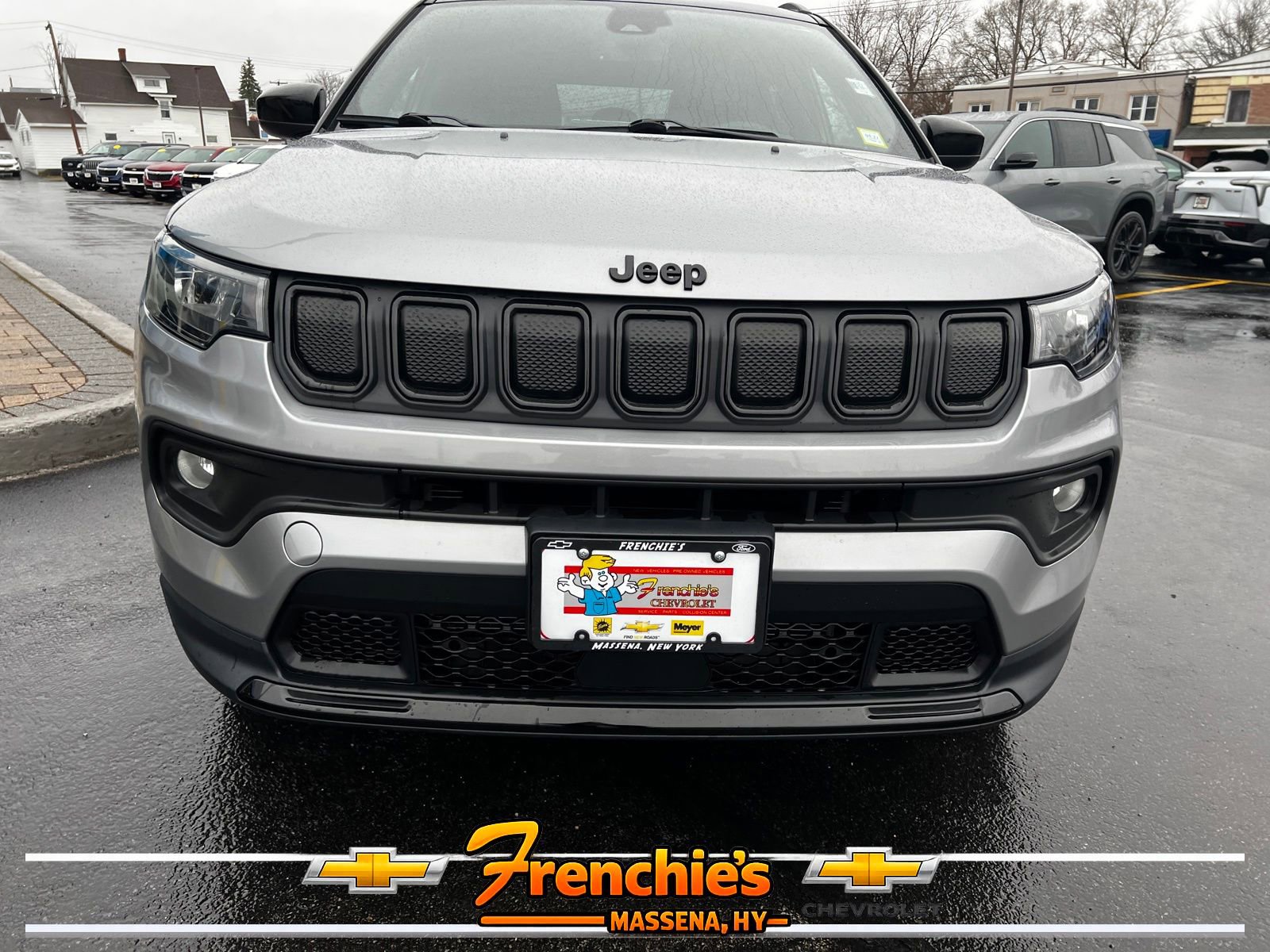 Used 2022 Jeep Compass Latitude w/ Convenience Group AWD/4WD image 2