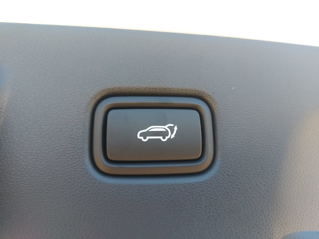 New 2026 Hyundai Tucson SEL w/ Tow & Go Package FWD image 13