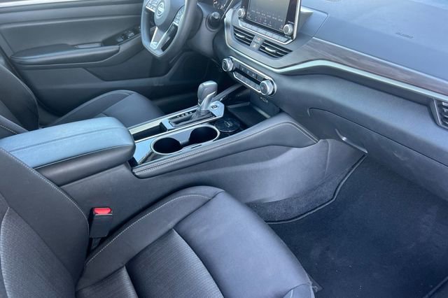 Used 2023 Nissan Altima 2.5 SV image 18
