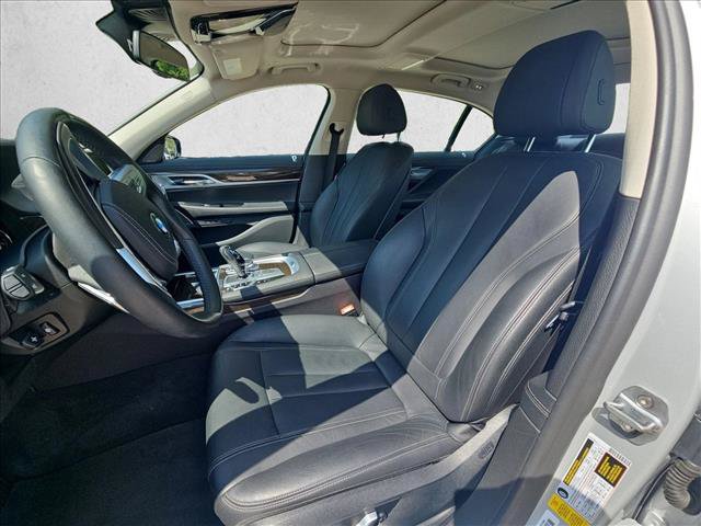 Used 2019 BMW 740i w/ Cold Weather Package RWD image 16