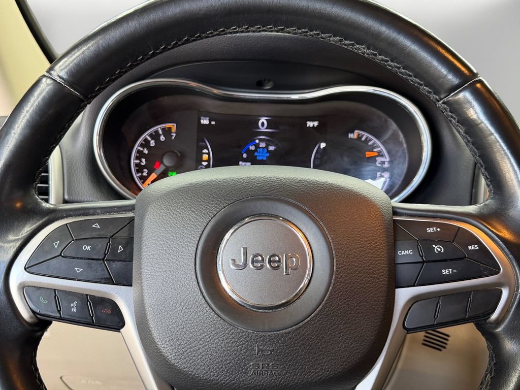 Used 2021 Jeep Grand Cherokee Laredo RWD image 17