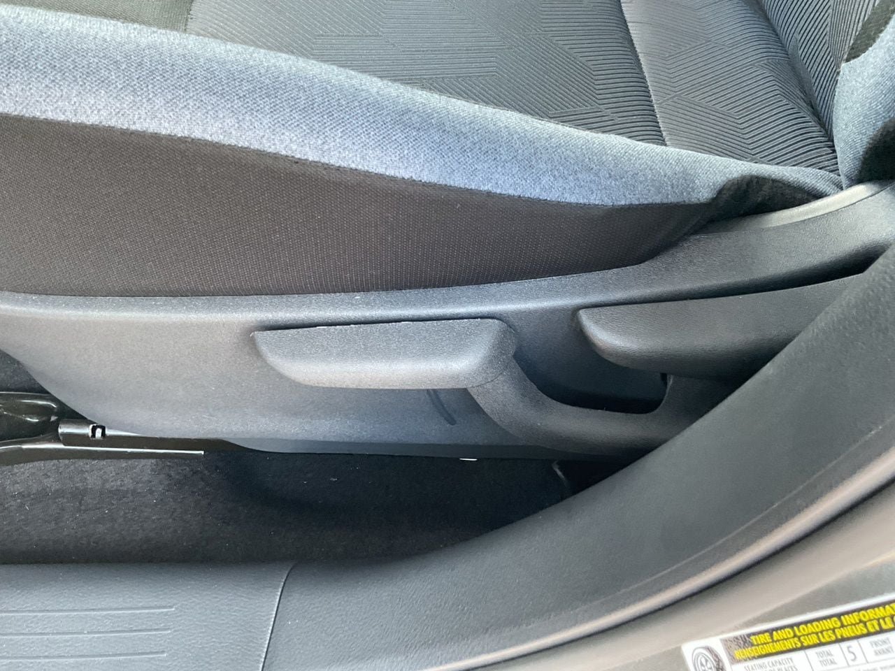 Used 2025 Nissan Versa SV w/ Trunk Package FWD image 9