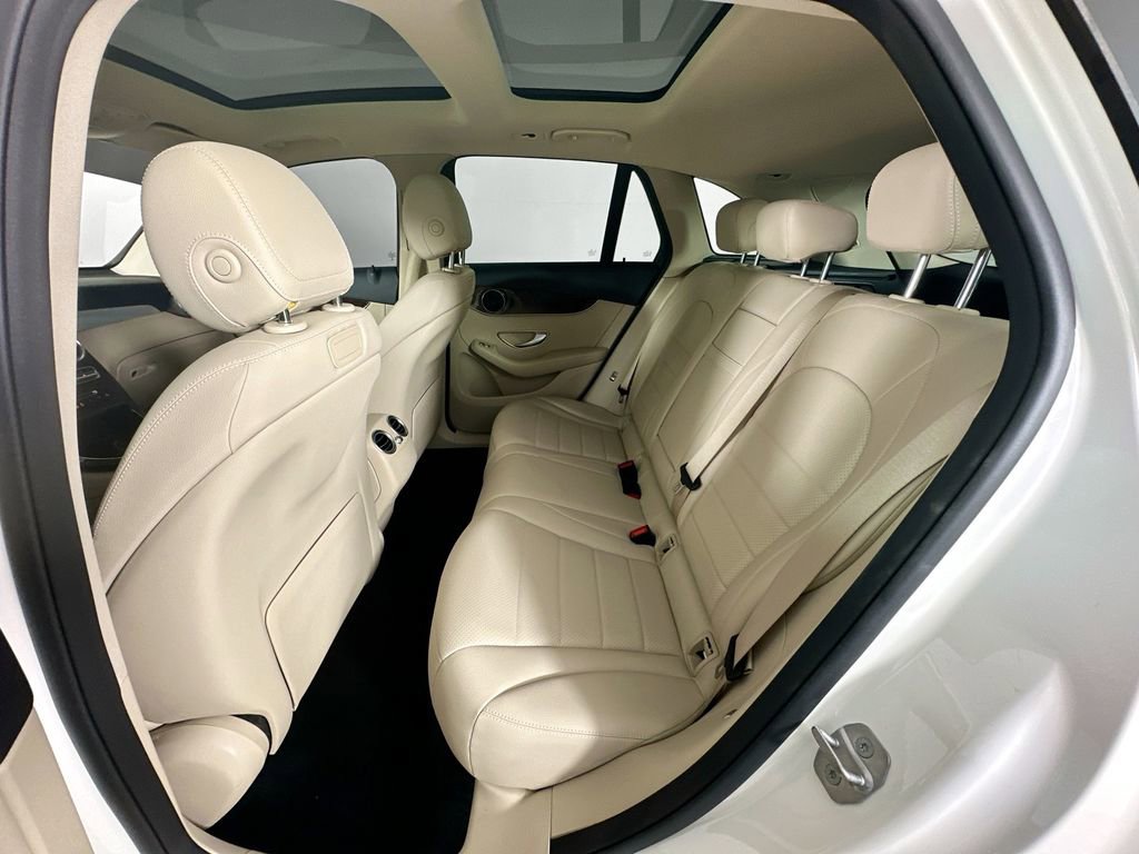 Used 2018 Mercedes-Benz GLC 300 image 24