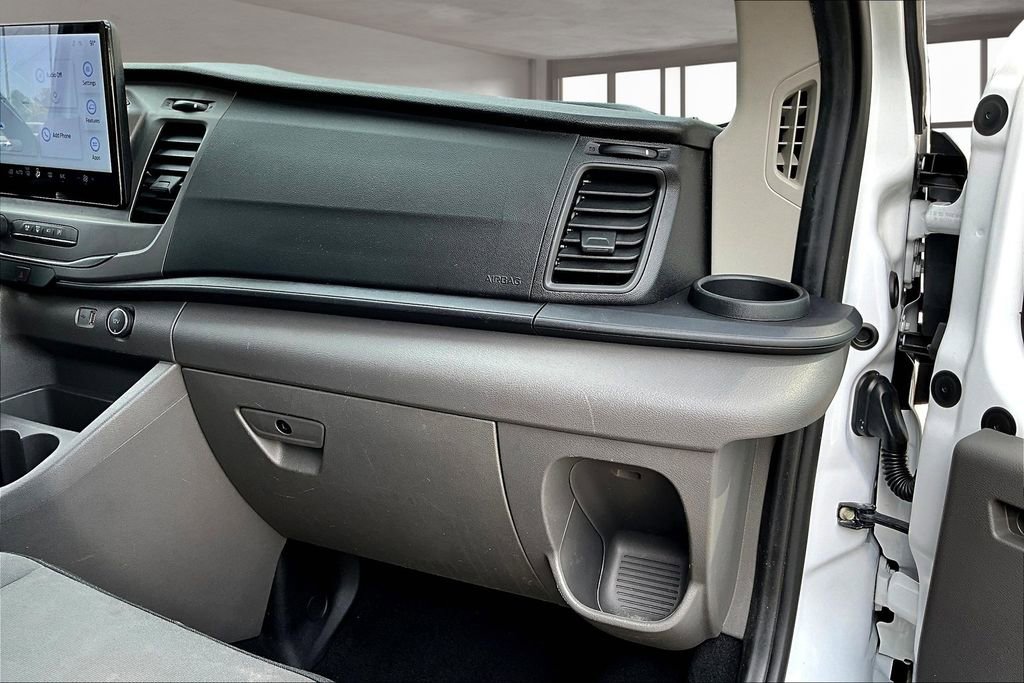 Used 2022 Ford Transit 350 XLT image 25