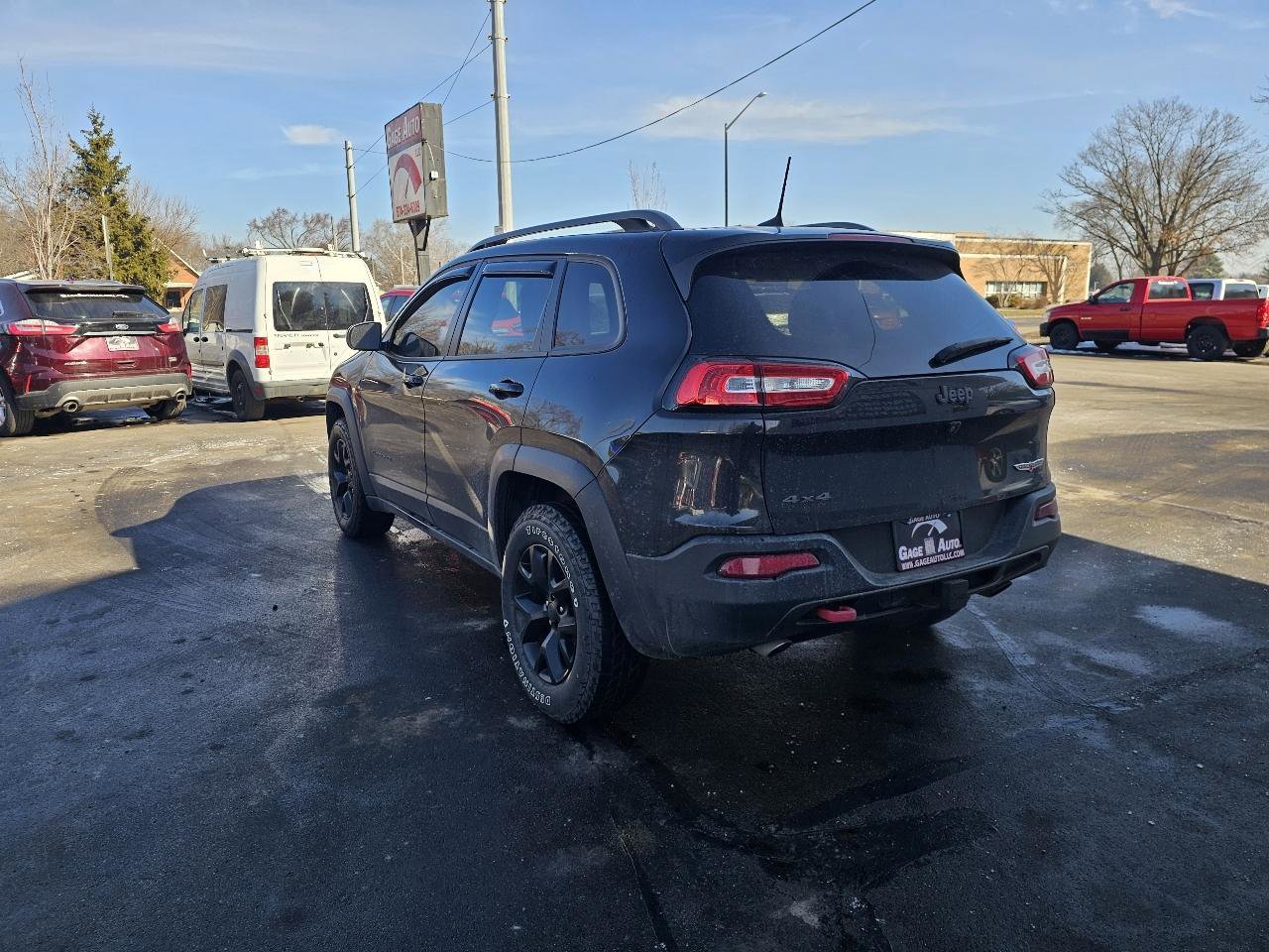 Used 2016 Jeep Cherokee Trailhawk w/ Comfort/Convenience Group image 8