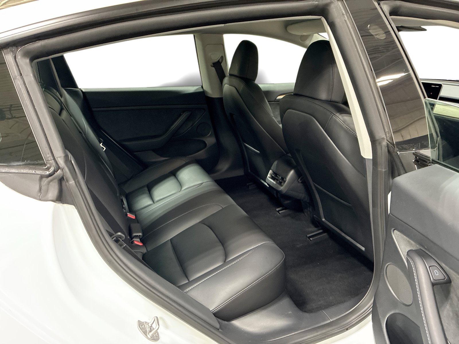 Certified 2023 Tesla Model 3 Standard Range RWD image 11