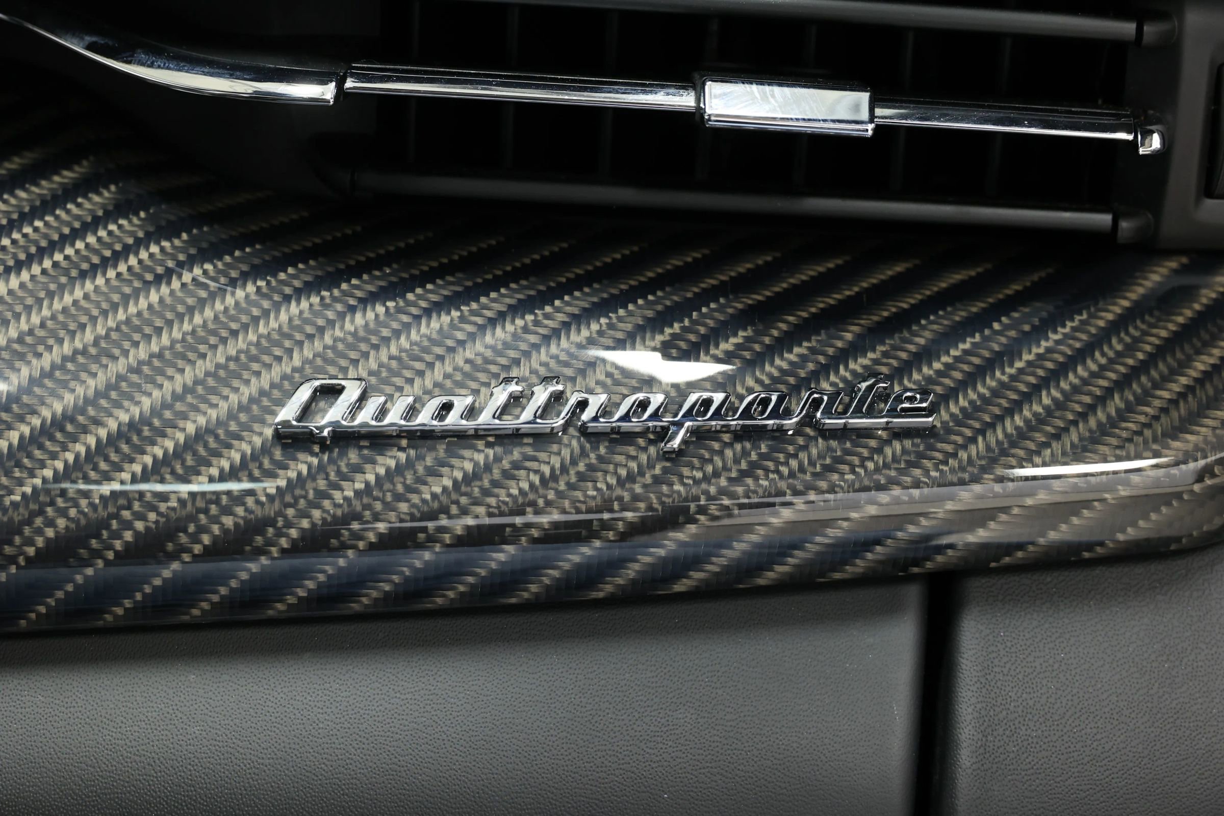 Used 2022 Maserati Quattroporte Trofeo image 96