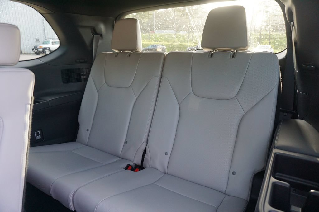 Used 2025 Lexus TX 350 AWD w/ Technology Package image 18