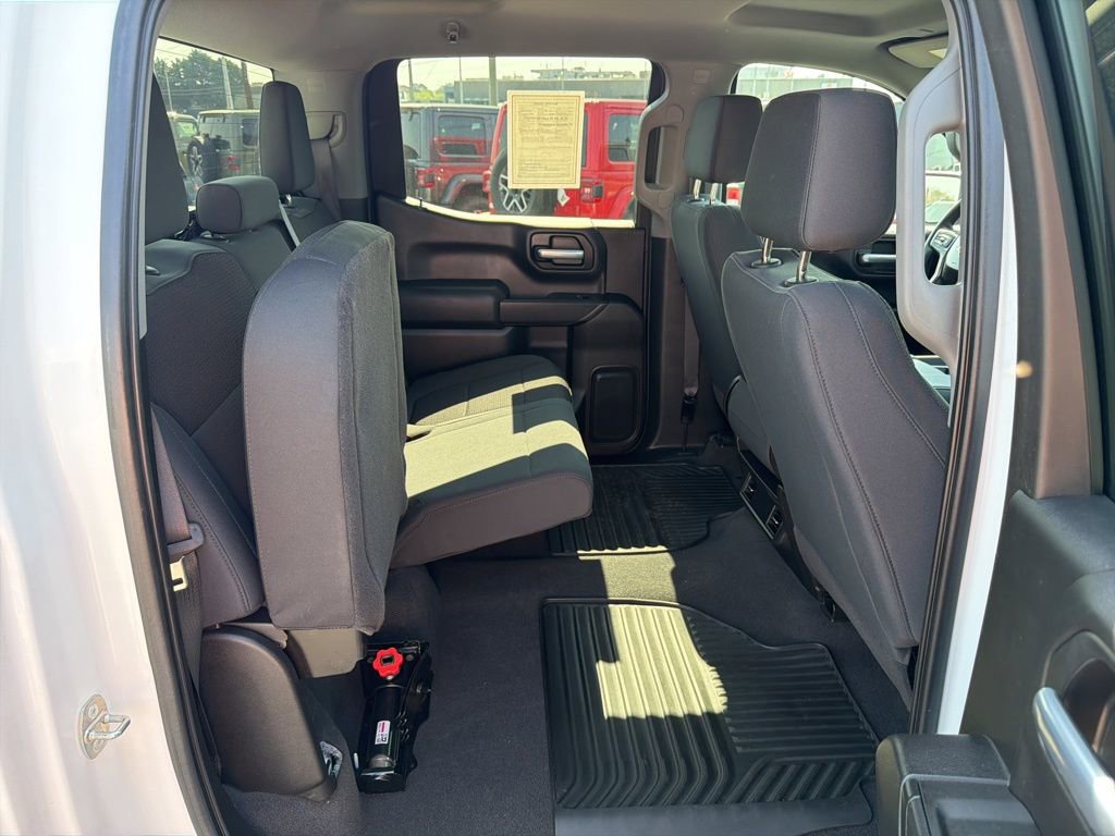 Used 2020 Chevrolet Silverado 1500 Custom w/ Custom Value Package image 19