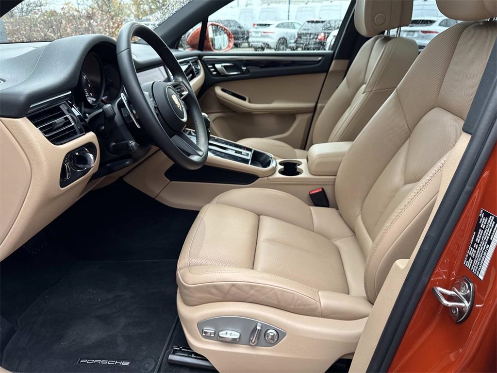 Used 2024 Porsche Macan image 18