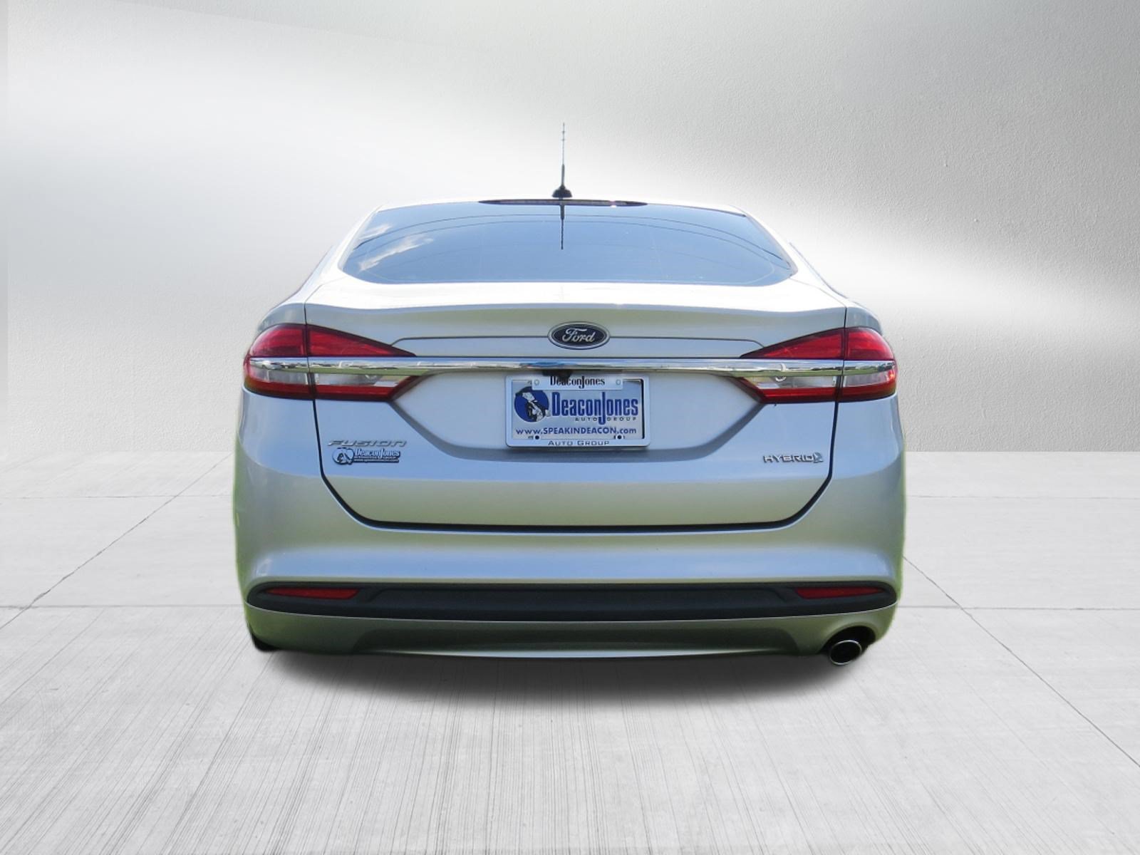 Used 2018 Ford Fusion S FWD image 4
