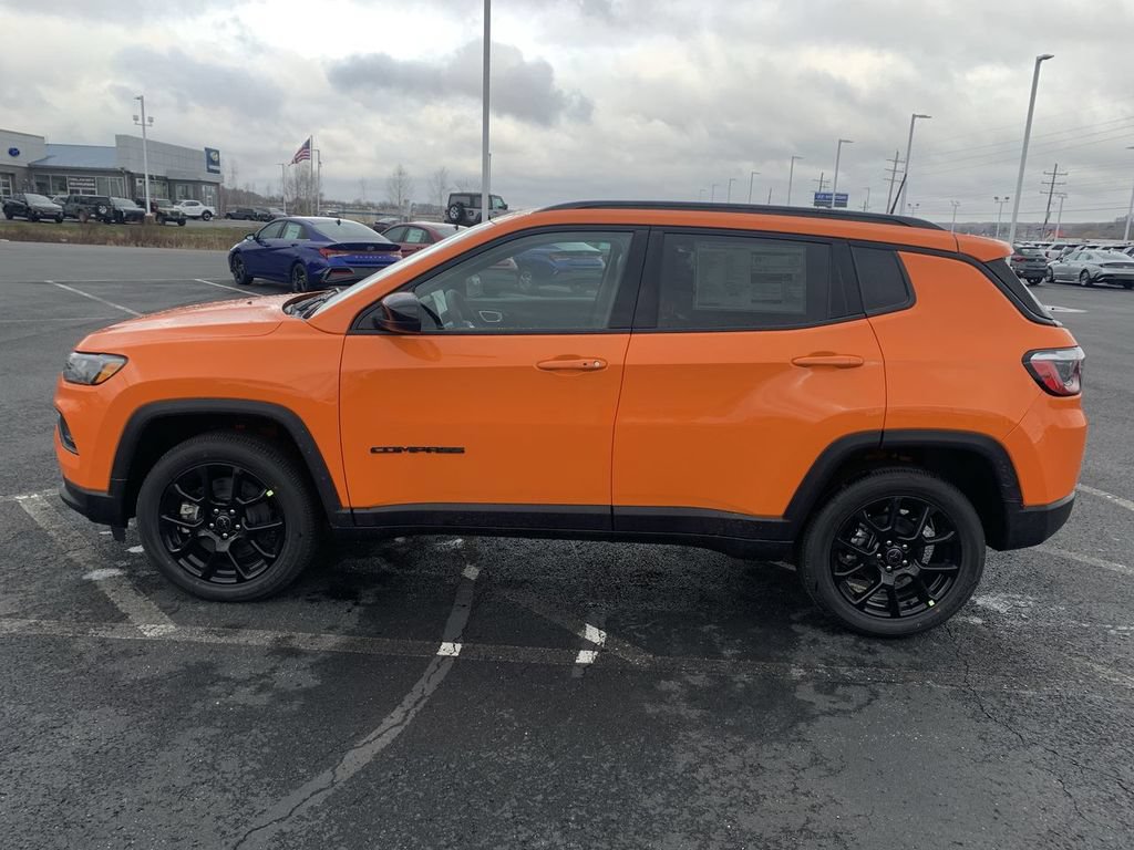 New 2026 Jeep Compass Latitude AWD/4WD image 5