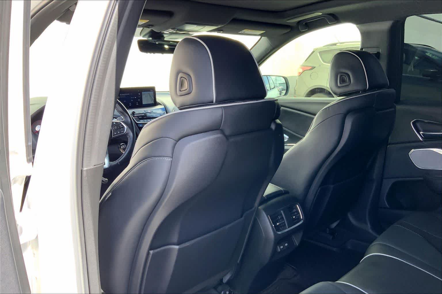 Used 2020 Acura RDX w/ Advance Package FWD image 12