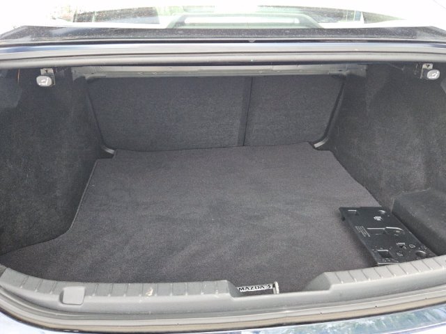 Used 2023 MAZDA MAZDA3 s FWD image 13