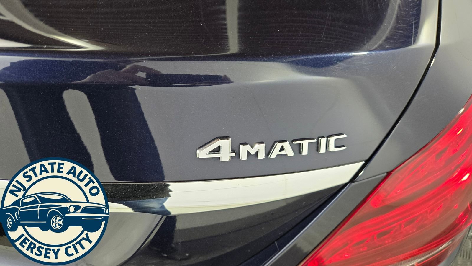 Used 2018 Mercedes-Benz C 300 4MATIC Sedan w/ Premium Package image 32