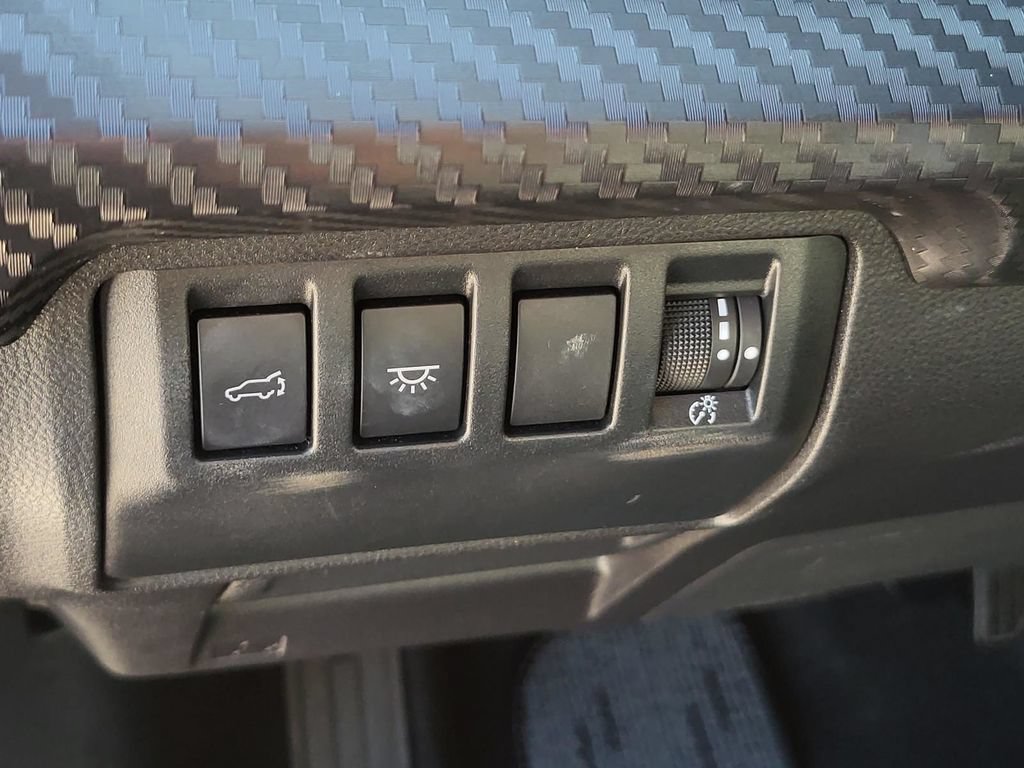 Used 2024 Subaru Ascent Premium w/ Convenience Package AWD/4WD image 19