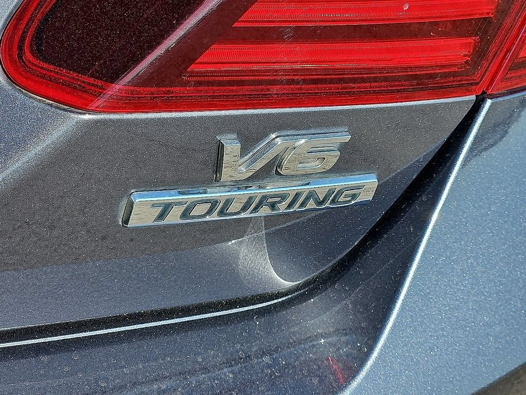 Used 2017 Honda Accord Touring image 14