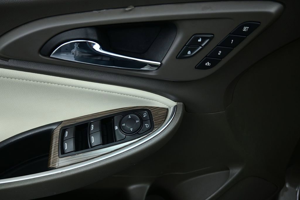 Used 2024 Chevrolet Malibu LT FWD image 25