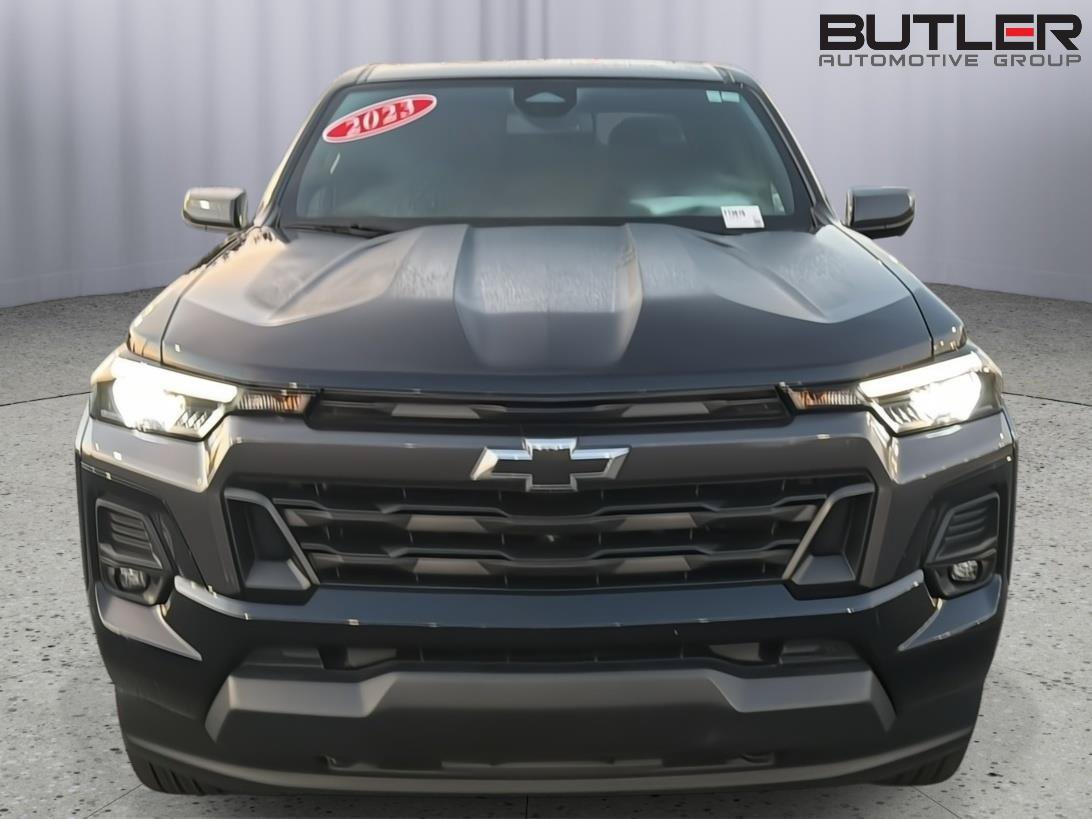 Used 2023 Chevrolet Colorado LT w/ LT Convenience Package III AWD/4WD image 9