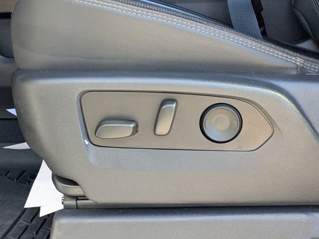 Used 2024 Chevrolet Silverado 2500 High Country w/ High Country Premium Package AWD/4WD image 17