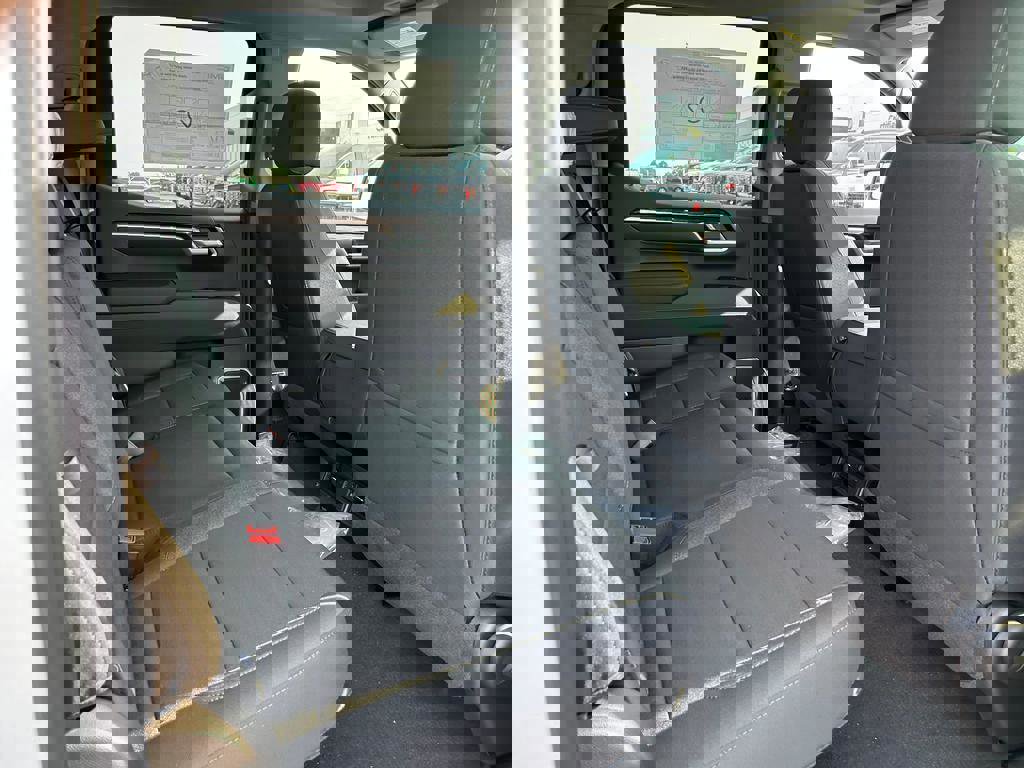 New 2026 GMC Sierra 1500 Elevation image 17