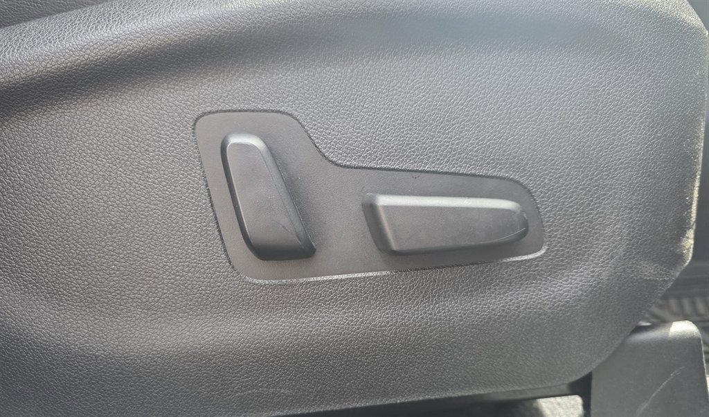 Used 2018 Kia Sorento EX FWD image 31
