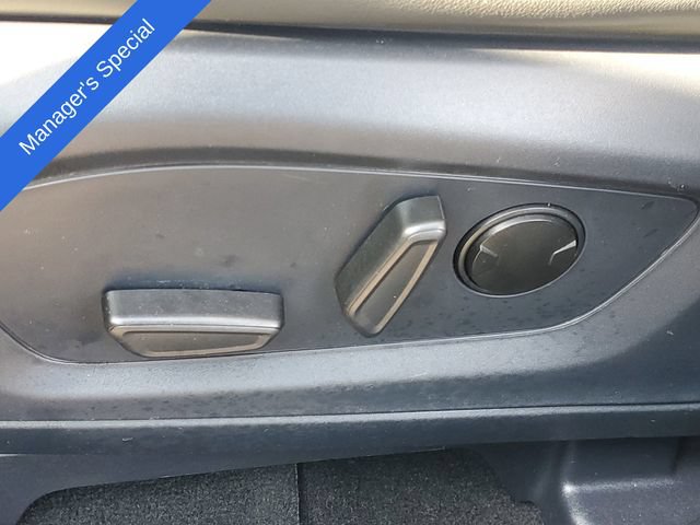 Certified 2025 Ford Explorer Active w/ Active Comfort Package AWD/4WD image 13