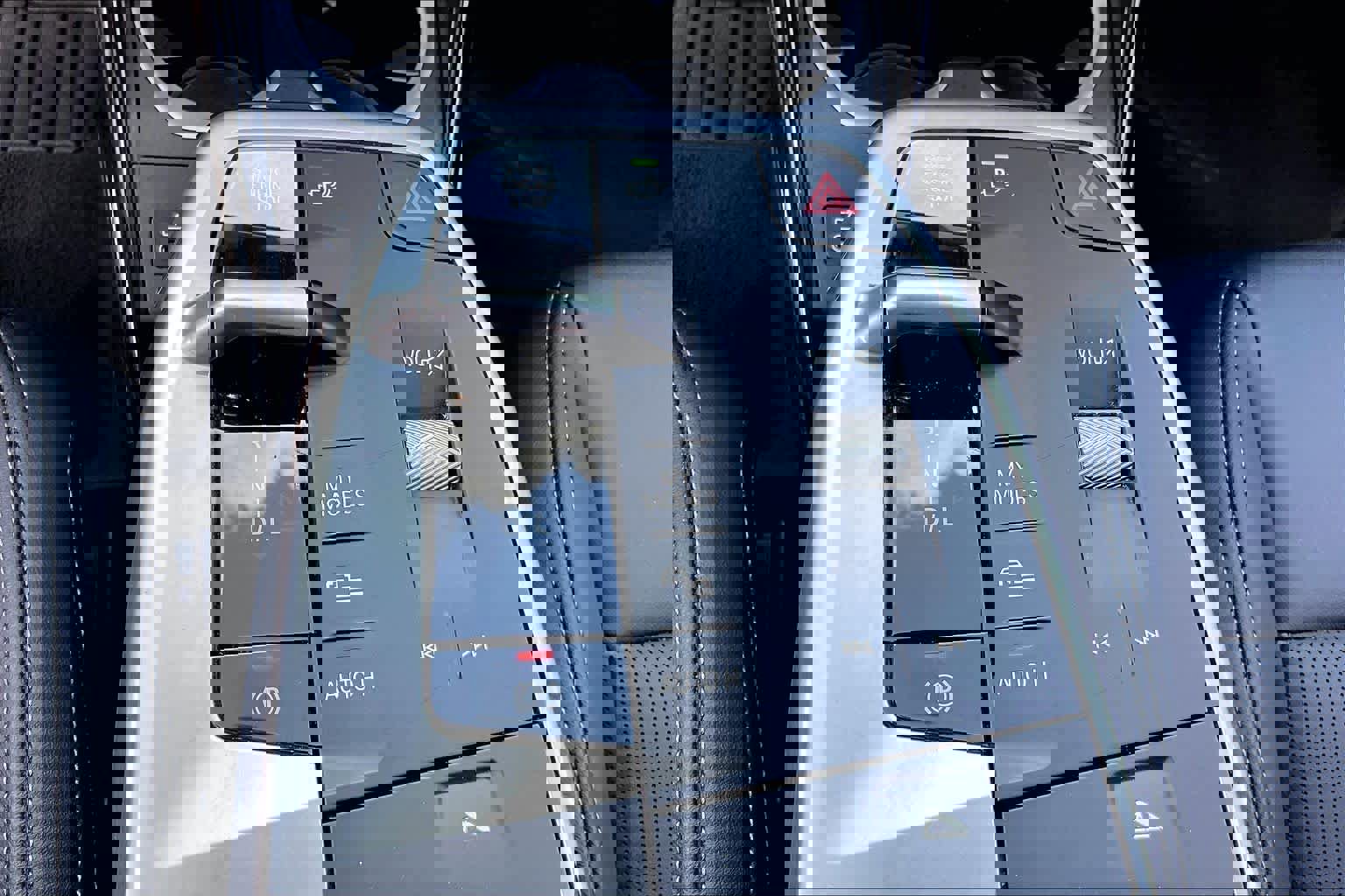 Used 2025 BMW X1 xDrive28i w/ Convenience Package image 33