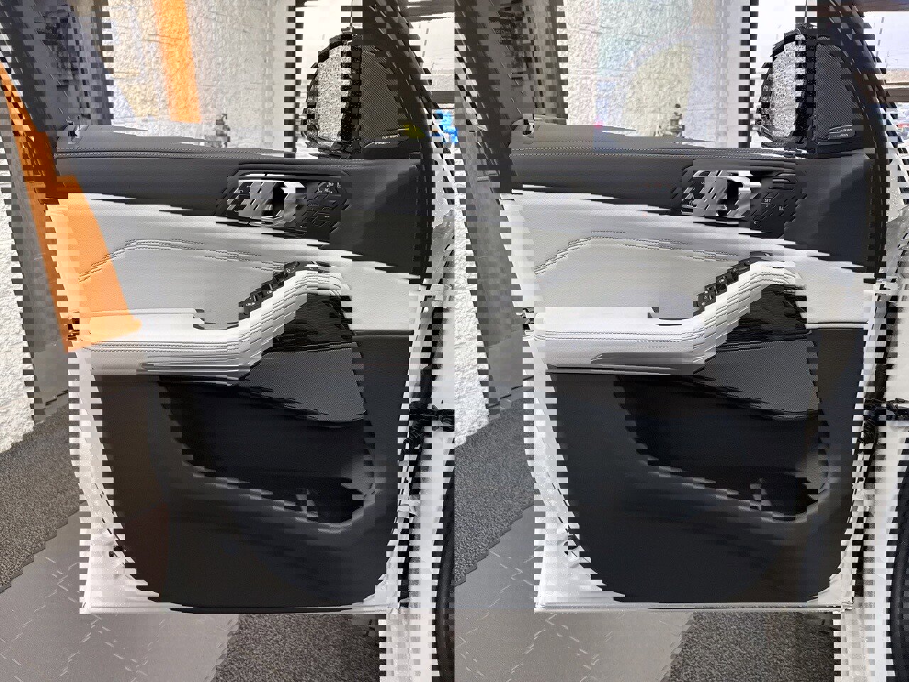 New 2026 BMW X7 xDrive40i image 41