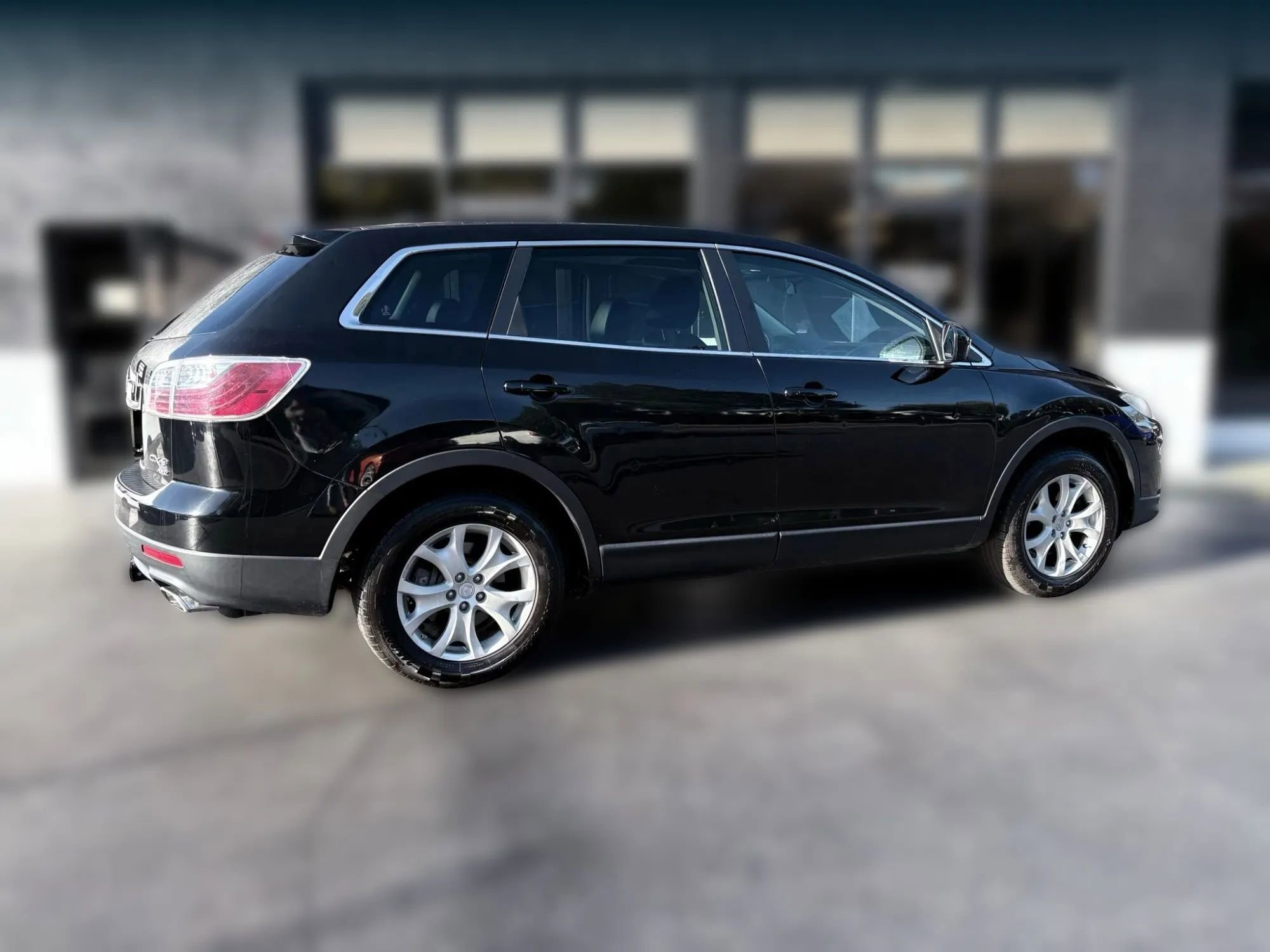 Used 2011 MAZDA CX-9 Touring w/ Moonroof & Bose Audio Pkg image 5