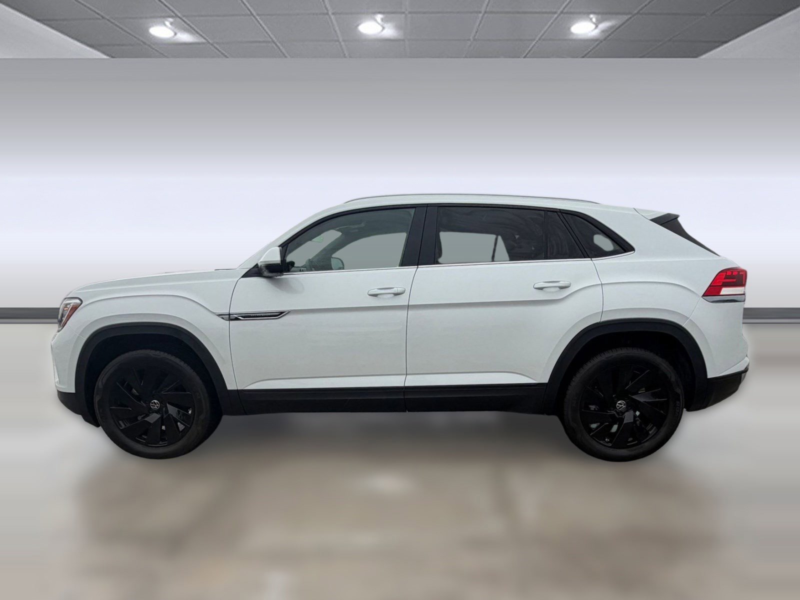 Certified 2026 Volkswagen Atlas Cross Sport SE w/ Panoramic Sunroof Package FWD image 2
