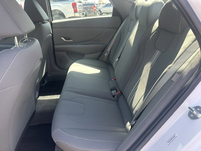 Used 2024 Hyundai Elantra SEL FWD image 12