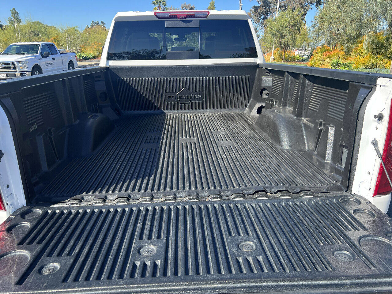 Used 2021 Chevrolet Silverado 2500 LTZ w/ LTZ Premium Package AWD/4WD image 19