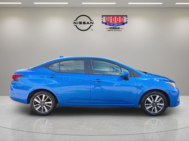 Used 2024 Nissan Versa SV FWD image 4