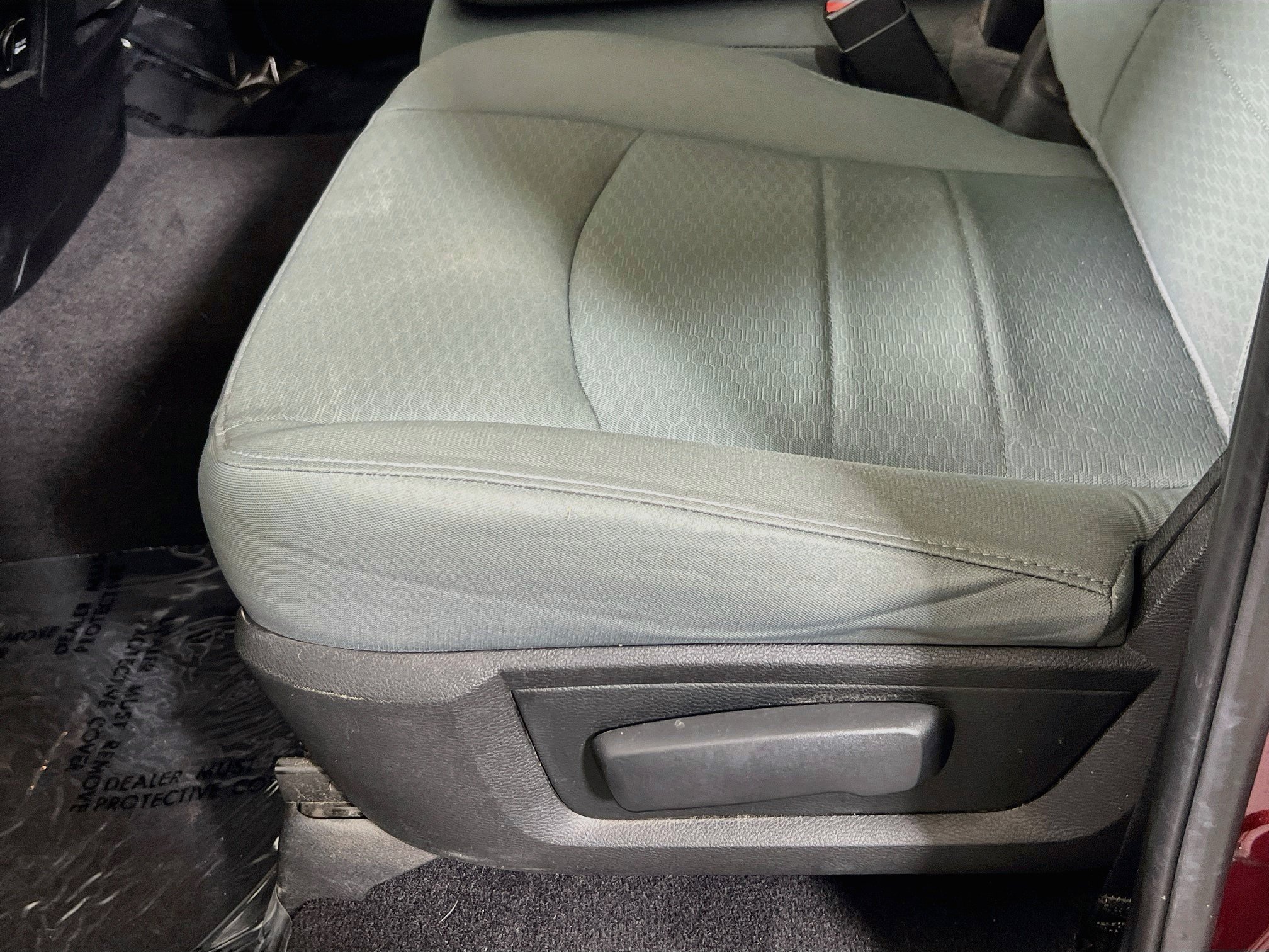 Used 2018 RAM 1500 Express AWD/4WD image 18