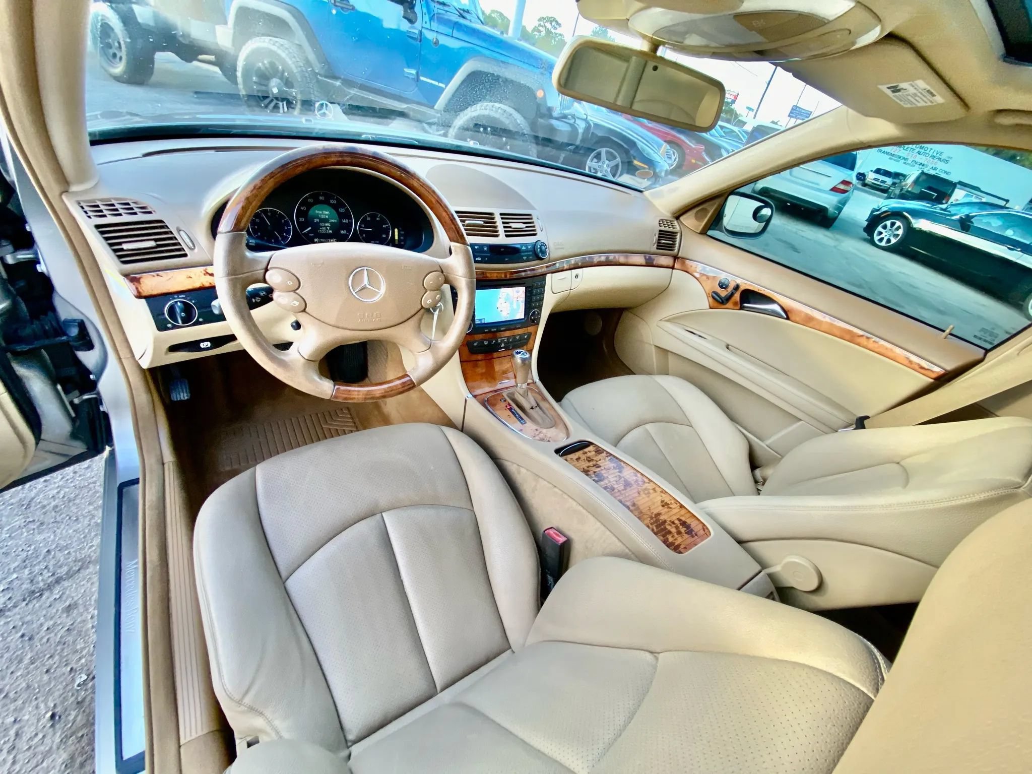 Used 2008 Mercedes-Benz E 320 BlueTEC Sedan image 18
