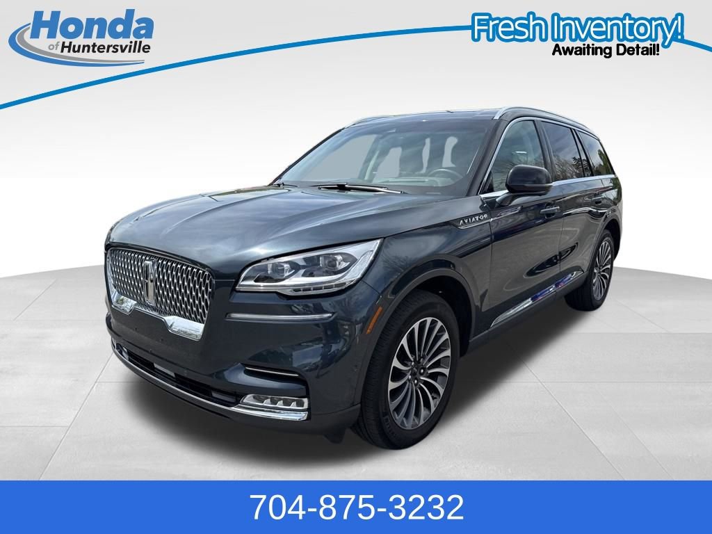 Used 2023 Lincoln Aviator Reserve w/ Equipment Group 201A image 4