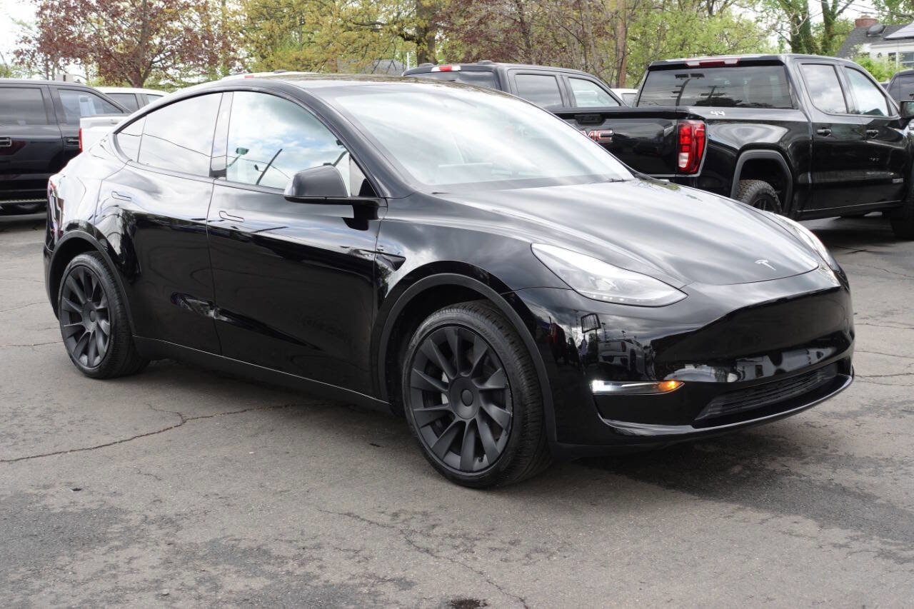 Used 2024 Tesla Model Y Long Range image 4