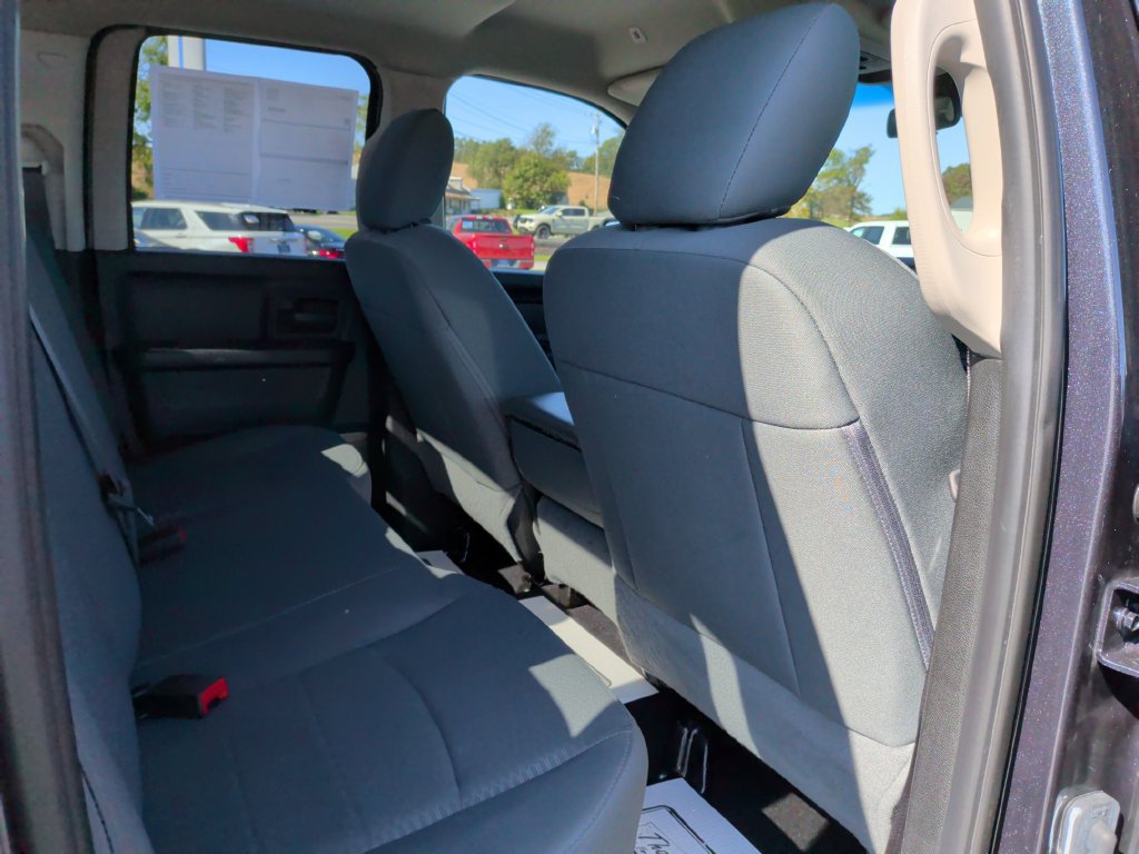 Used 2019 RAM 1500 Express AWD/4WD image 10