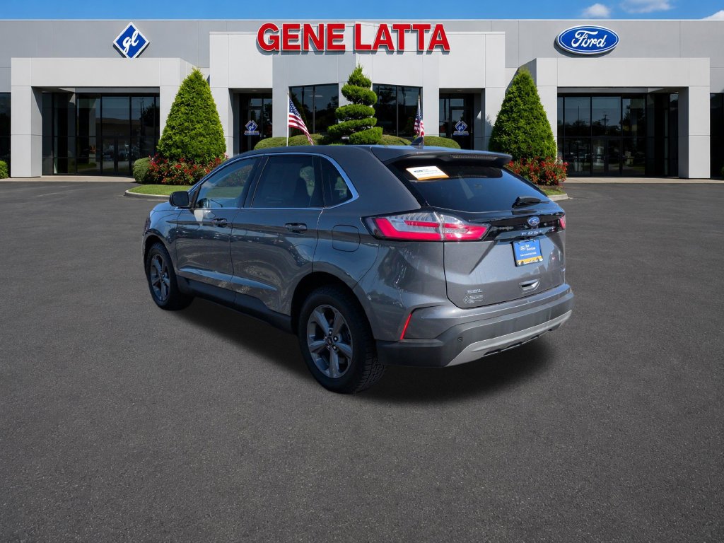 Certified 2024 Ford Edge SEL w/ Convenience Package AWD/4WD image 5