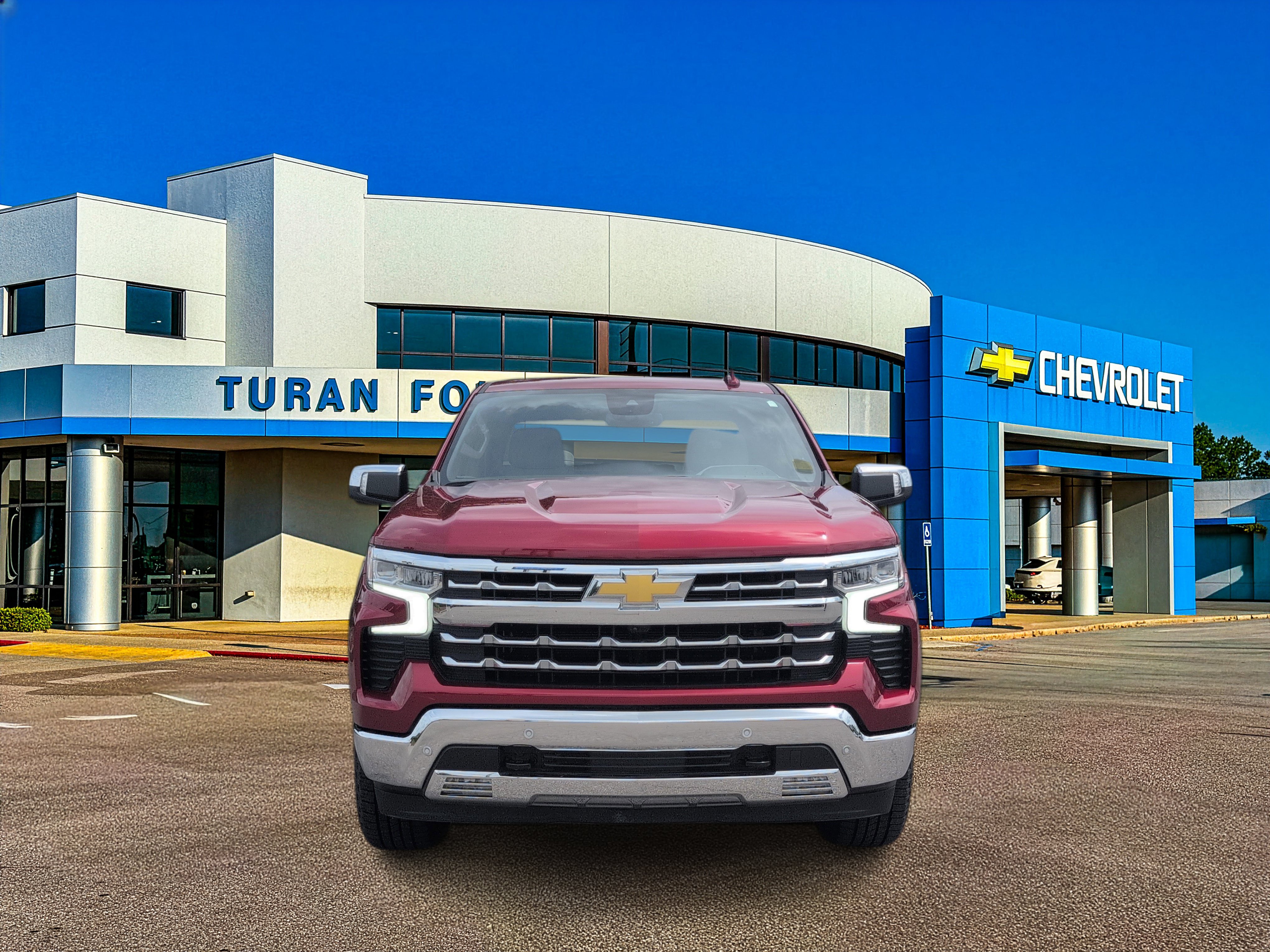 Used 2024 Chevrolet Silverado 1500 LTZ w/ Z71 Off-Road Package AWD/4WD image 9